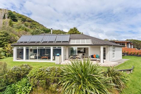 Photo of property in 35b Kotare Street, Waikanae, 5036