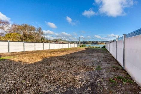 Photo of property in 19a Motukaraka Point, Pauatahanui, Porirua, 5381