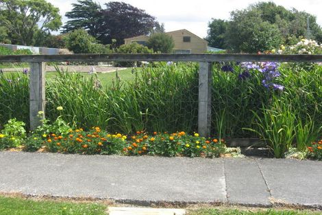 Photo of property in 16 Wilson Street, Pahiatua, 4910