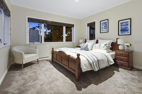Photo of property in 2/17 Belmont Terrace, Milford, Auckland, 0620