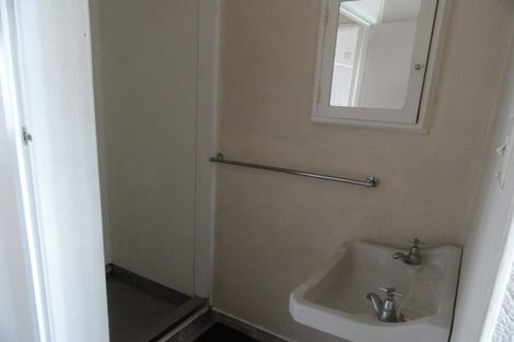 Photo of property in 1-27/21 Te Aroha Street, Hamilton East, Hamilton, 3216