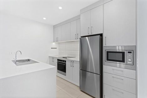 Photo of property in 203/6 Waikumete Road, Glen Eden, Auckland, 0602