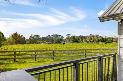 Photo of property in 27 Wintour Road, Waimauku, 0812