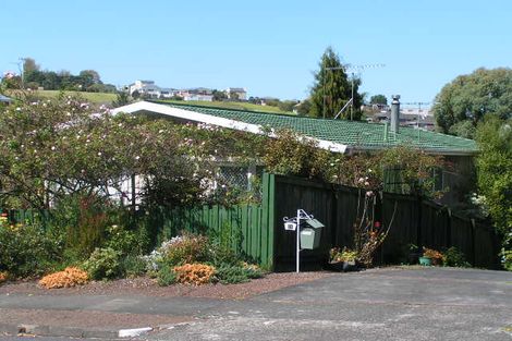 Photo of property in 33 Ravenwood Drive, Forrest Hill, Auckland, 0620