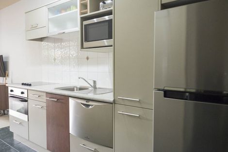 Photo of property in Atrium Apartments, 2c/154 The Terrace, Wellington Central, Wellington, 6011