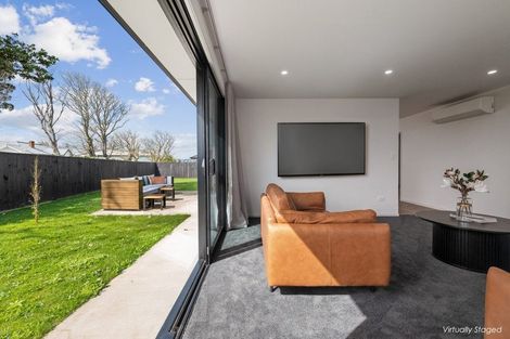 Photo of property in 74 Turuturu Road, Hawera, 4674