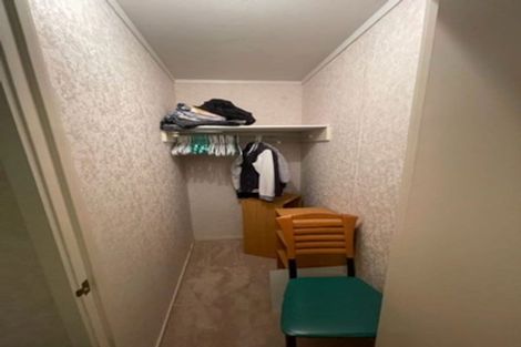 Photo of property in 6 Headcorn Place, Botany Downs, Auckland, 2010