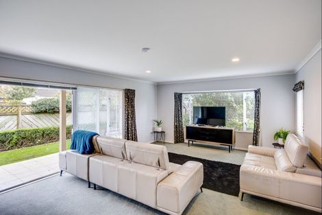 Photo of property in 525a Main North Road, Bay View, Napier, 4104