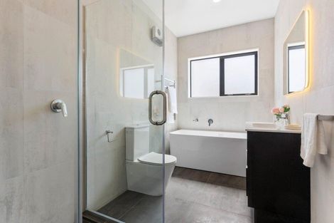 Photo of property in 13 Arahi Road, Clevedon, 2582