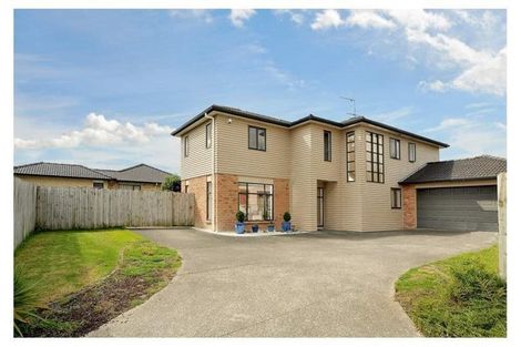 Photo of property in 104 Wayne Francis Drive, Flat Bush, Auckland, 2016