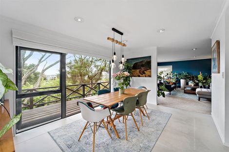 Photo of property in 2/2 Parr Terrace, Castor Bay, Auckland, 0620