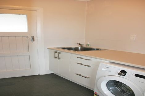 Photo of property in 28 Wingatui Road, Mosgiel, 9024