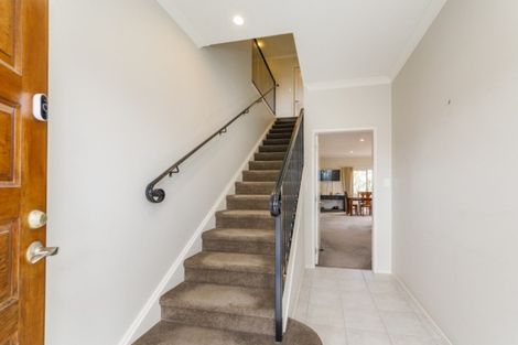 Photo of property in 116 Ruapehu Drive, Fitzherbert, Palmerston North, 4410