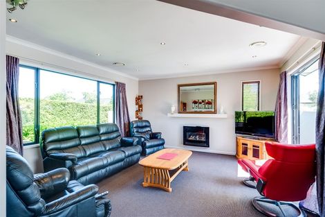 Photo of property in 6 Donald Place, Frimley, Hastings, 4120