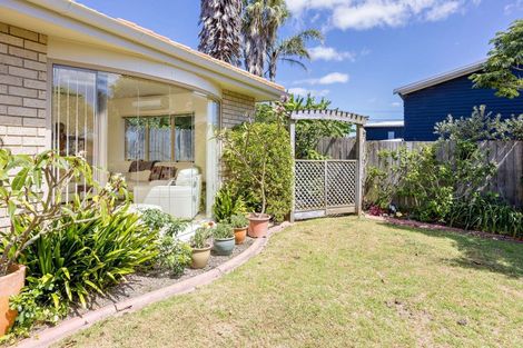 Photo of property in 4 Spinnaker Point, Manly, Whangaparaoa, 0930