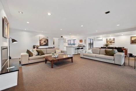 Photo of property in 820a Papamoa Beach Road, Papamoa Beach, Papamoa, 3118