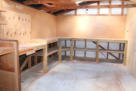 Photo of property in 16 Glen Place, Awapuni, Palmerston North, 4412