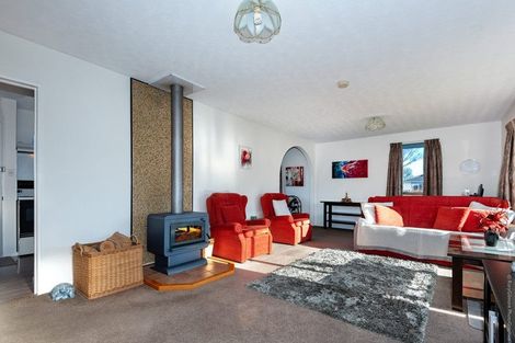 Photo of property in 21 Te Maru Place, Redwood, Christchurch, 8051