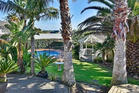 Photo of property in 7 Kuripaka Crescent, The Gardens, Auckland, 2105