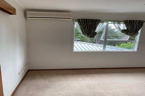 Photo of property in 5 Vonnell Place, Birkdale, Auckland, 0626