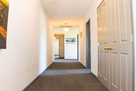 Photo of property in 3 Lakeview Drive, Foxton Beach, Foxton, 4815