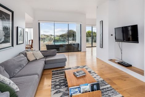 Photo of property in 25 Imperial Place, Flat Bush, Auckland, 2019