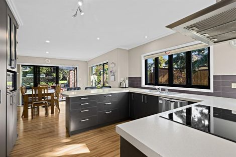 Photo of property in 5 Omana Avenue, Shelly Beach, Helensville, 0874