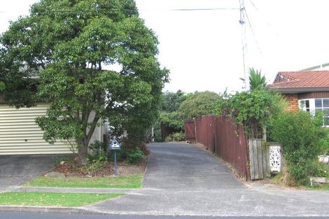 Photo of property in 1/955a Beach Road, Torbay, Auckland, 0630