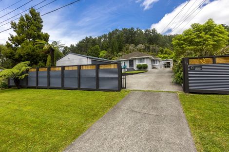 Photo of property in 77 Raukawa Street, Stokes Valley, Lower Hutt, 5019