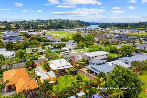 Photo of property in 50 Great North Road, Riverhead, 0820