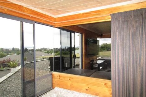 Photo of property in 1/4 Julies Way, Rangatira Park, Taupo, 3330