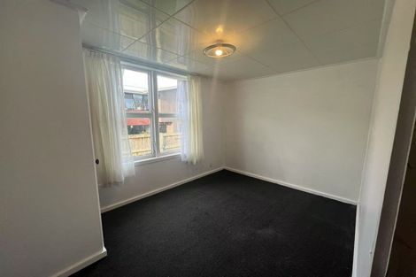 Photo of property in 61 Torino Street, Point England, Auckland, 1072