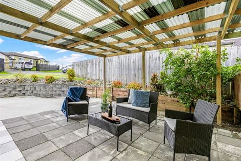 Photo of property in 22 Gordon Stanley Drive, Massey, Auckland, 0614