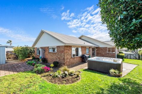 Photo of property in 4 Ben Nevis Place, Nawton, Hamilton, 3200