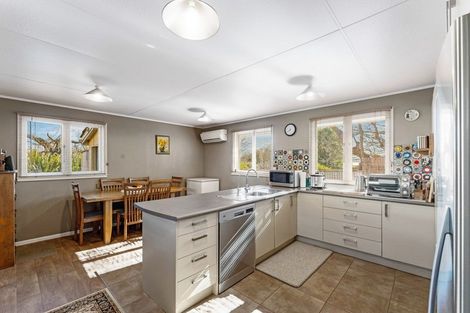 Photo of property in 72 Wharfe Street, South Hill, Oamaru, 9400