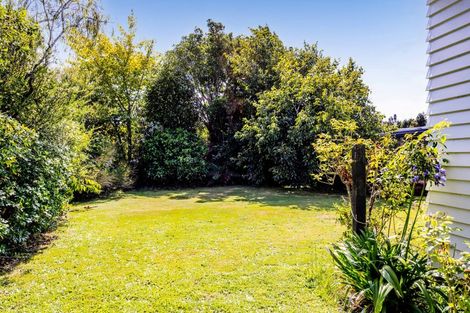 Photo of property in 4 Karaka Street, Merrilands, New Plymouth, 4312