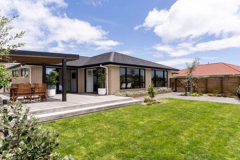 Photo of property in 10 Sovereign Way, Paraparaumu, 5032
