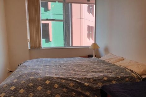Photo of property in Terrace Tower Apartments, 10b/126 The Terrace, Wellington Central, Wellington, 6011