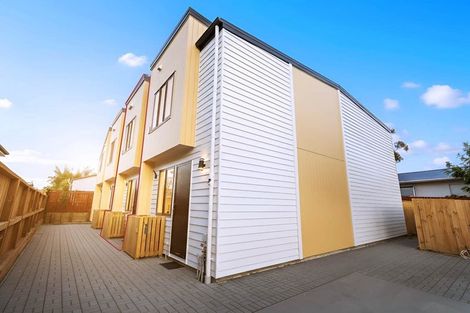 Photo of property in 5/15 Normandy Place, Henderson, Auckland, 0610