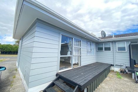 Photo of property in 2 Hobman Place, Manurewa, Auckland, 2102