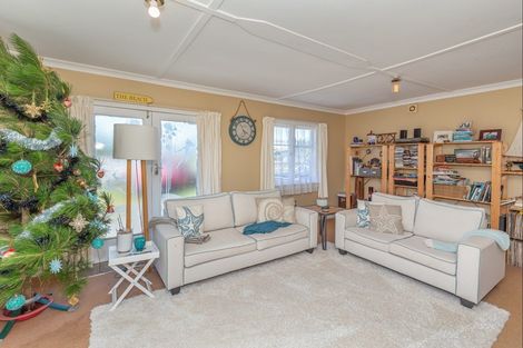 Photo of property in 78 Koputara Road, Himatangi Beach, Foxton, 4891