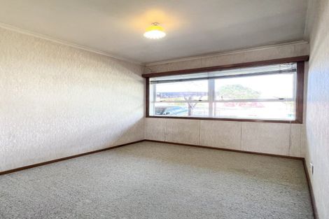 Photo of property in 25 Kaipatiki Road, Glenfield, Auckland, 0629