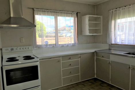 Photo of property in 1/1246 Cameron Road, Gate Pa, Tauranga, 3112