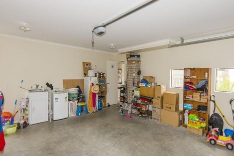 Photo of property in 14 Cresswell Place, Johnsonville, Wellington, 6037