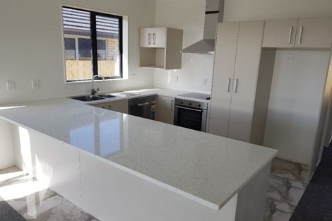 Photo of property in 27 Tawhiti Road, Pukekohe, 2120