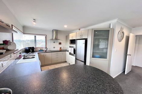 Photo of property in 29 Greenview Lane, Red Beach, 0932