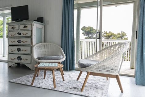 Photo of property in 43 Doves Bay Road, Kerikeri, 0294