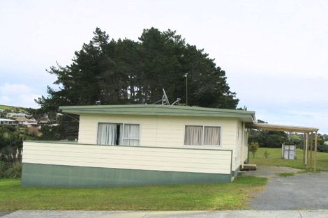 Photo of property in 5 Paradise Road, Coopers Beach, 0420