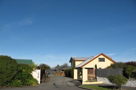 Photo of property in 37 Castletown Place, New Brighton, Christchurch, 8083