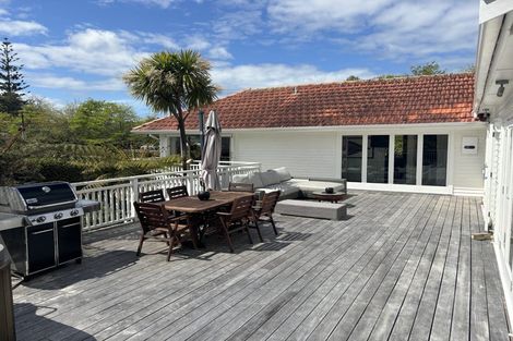 Photo of property in 47 Churchouse Road, Greenhithe, Auckland, 0632